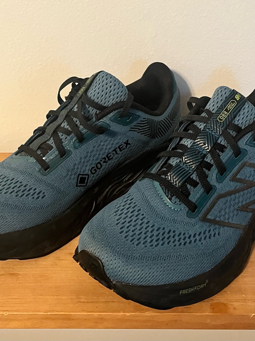 New Balance Women’s Teal and Black Gore-Tex Athletic Shoes